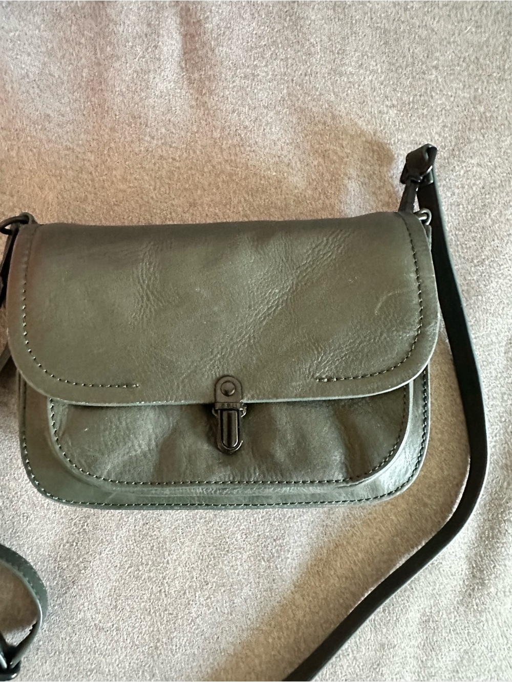 Aunts & Uncles - Mrs waffle crossbody